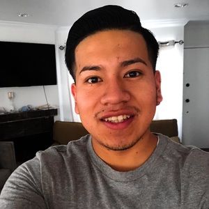 Meet your Posher, Moises